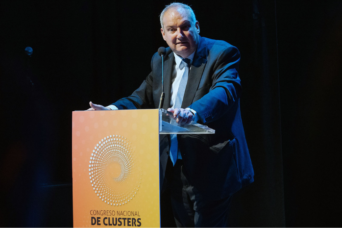 El ministro de Industria y Turismo, Jordi Hereu, durante su intervención en el Congreso Estatal de Clústeres Industriales