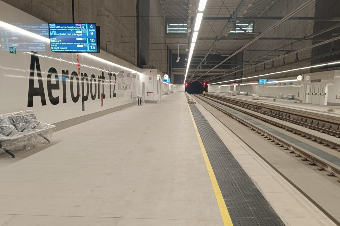 andén del nuevo acceso ferroviario al Aeropuerto Josep Tarradellas Barcelona-El Prat