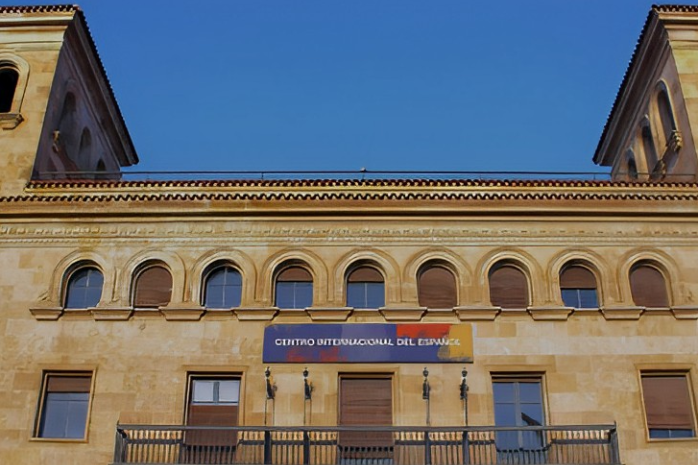 fachada del centro internacional del español en la universidad de Salamanca