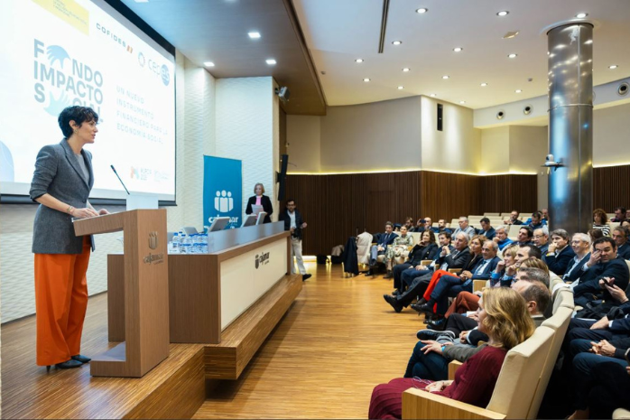 La ministra Elma Sanz en la inauguración de la jornada El Fondo de Impacto Social: un motor para la transformación