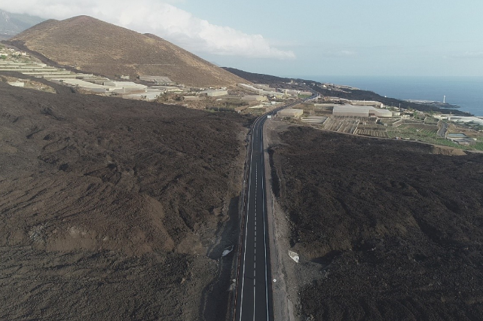 carretera en el valle de Aridane de La Palma