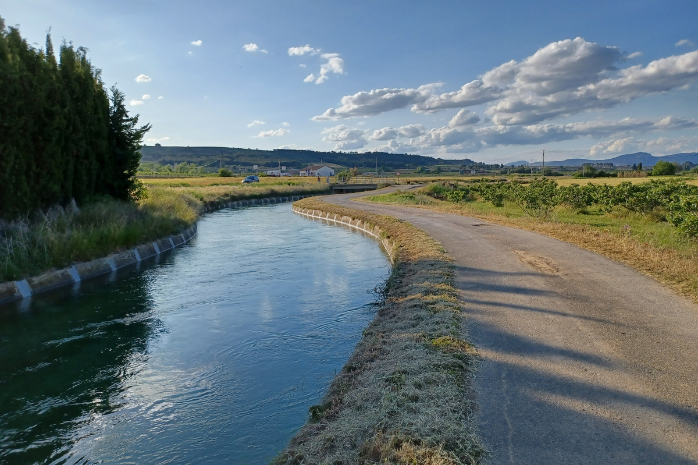 canal de regadío en Lleida