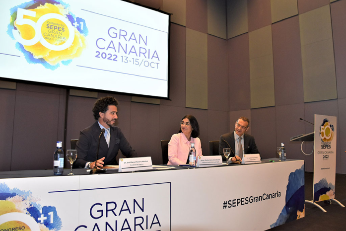 La ministra de Sanidad, Carolina Darias, participa en el 51 Congreso de la Sociedad Española de Prótesis Estomatológica y Estética (SEPES).