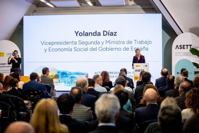 La vicepresidenta segunda y ministra de Trabajo y Economía Social, Yolanda Díaz en la inauguración del  hub de vanguardia Arizmendarrieta Social Economy Think Tank (ASETT)