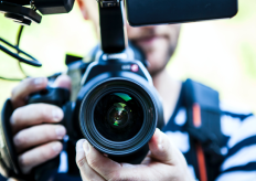 una cámara de fotos en primer plano