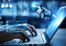 unas manos sobre un ordenador portátil y elementos 3d digitales sobrepuestos