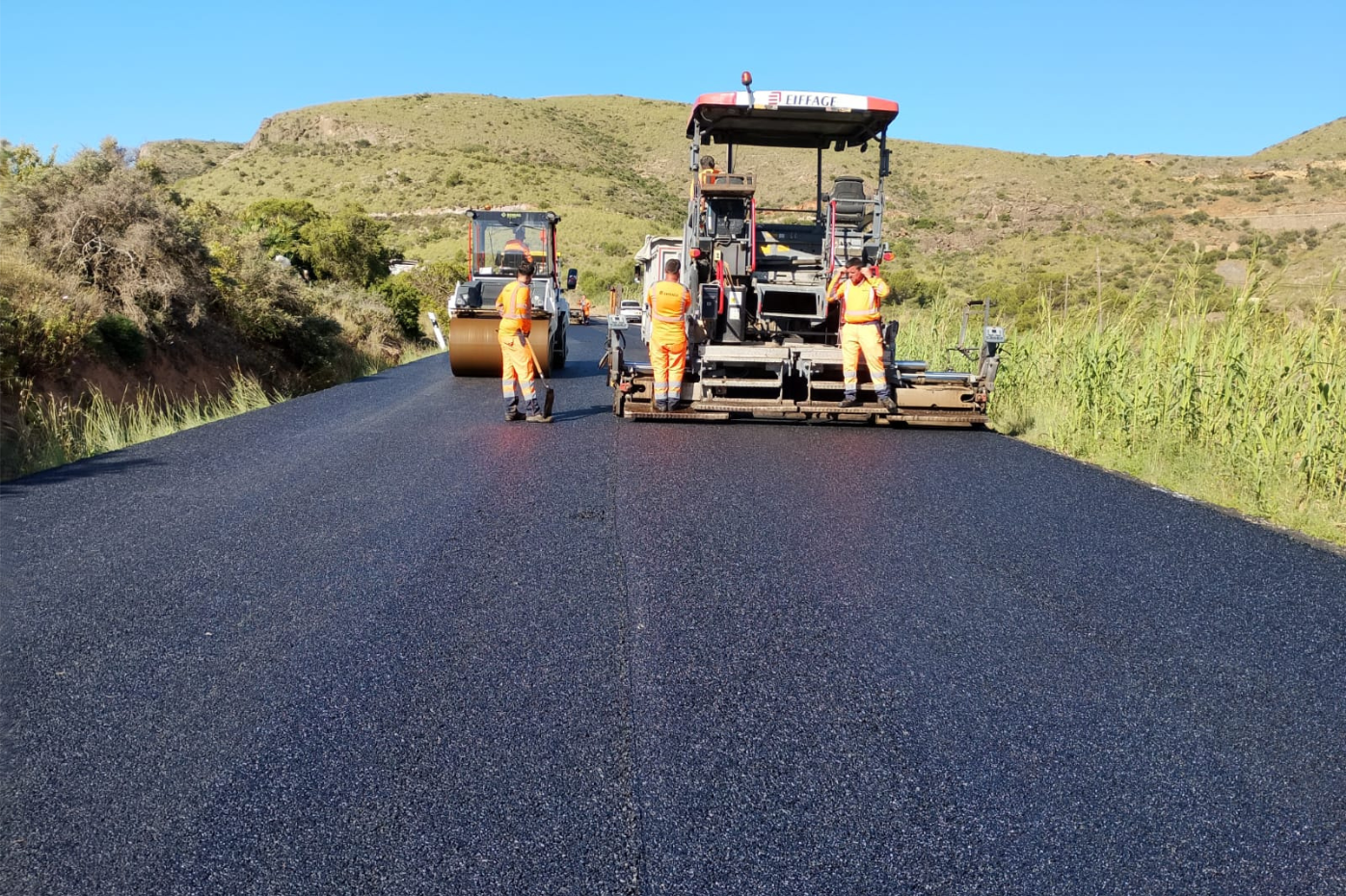 Imagen Transportes avanza en la rehabilitación de 23 km de firmes con asfalto sostenible, en la Región de Murcia
