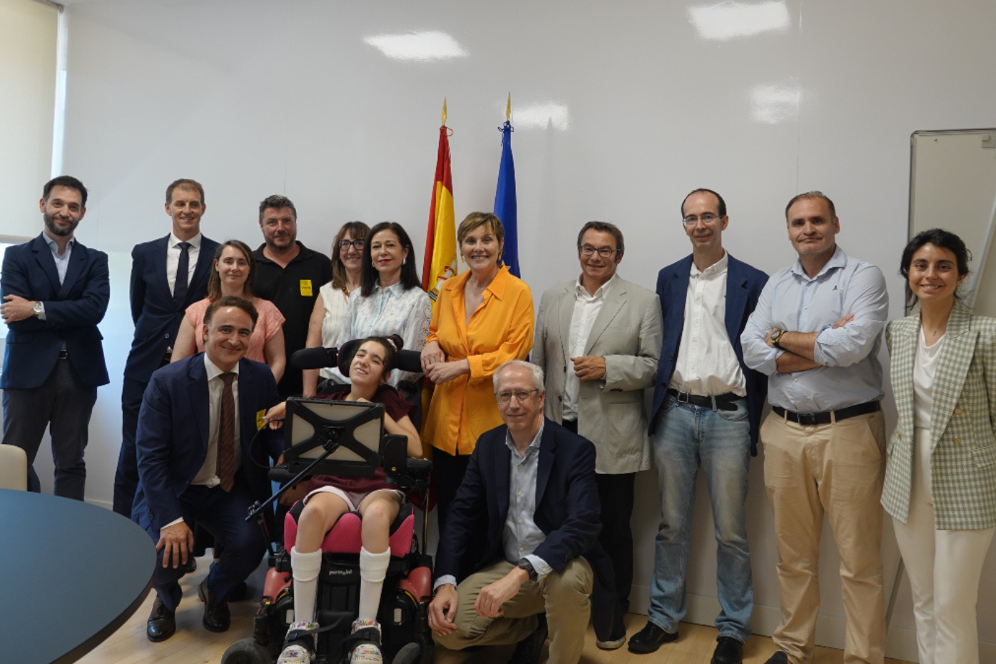 Imagen El FIS impulsa la comunicación de personas con discapacidad a través del apoyo a la empresa Irisbond