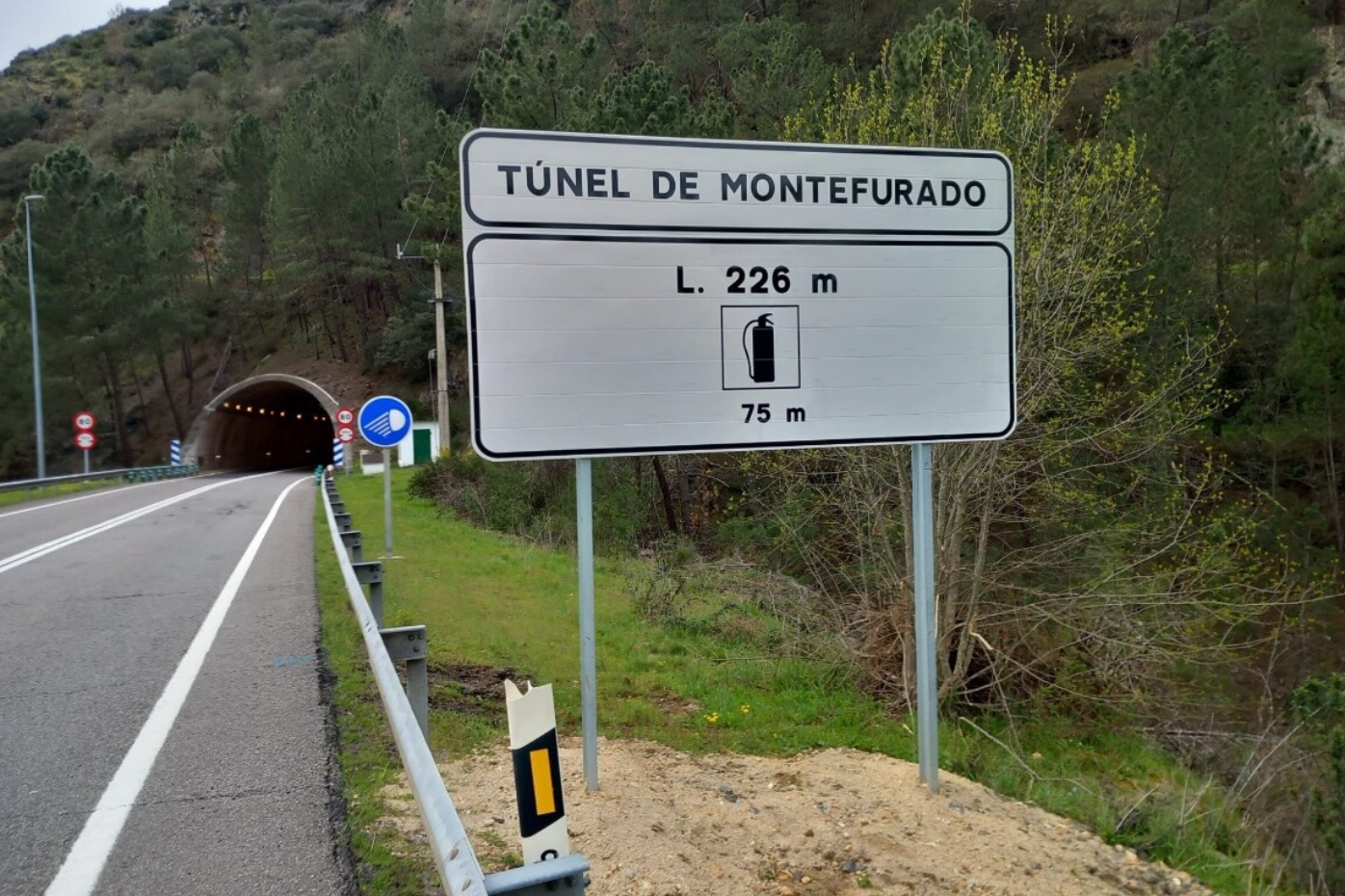 Imagen Transportes culmina la modernización de los túneles del Puerto de Piedrafita en la autovía A-6 y del túnel de Montefurado en la N-120, en León y Lugo