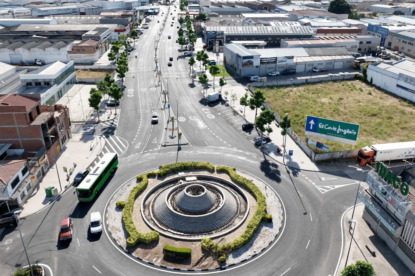 Imagen Transportes finaliza la transformación urbana de 4,5 km de la N-502A en Talavera de la Reina