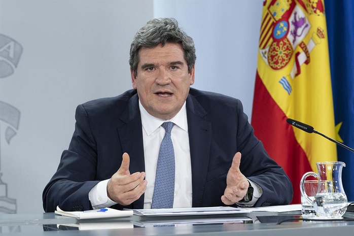 El ministro de Inclusión, Seguridad Social y Migraciones, José Luis Escrivá, en la rueda de prensa posterior al Consejo de Ministro
