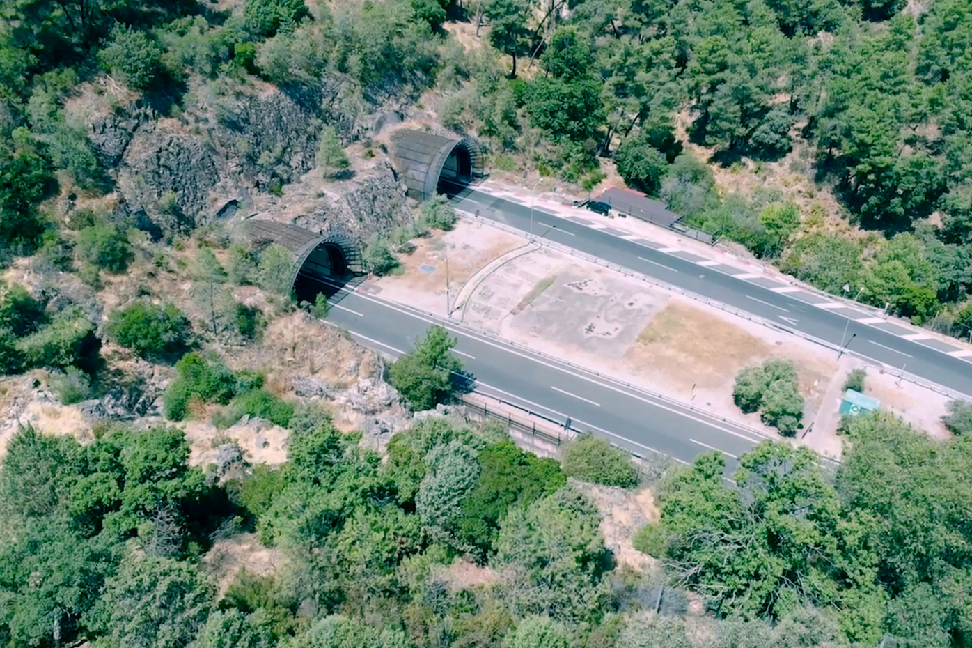 túnel de Miravete, en la autovía A-5