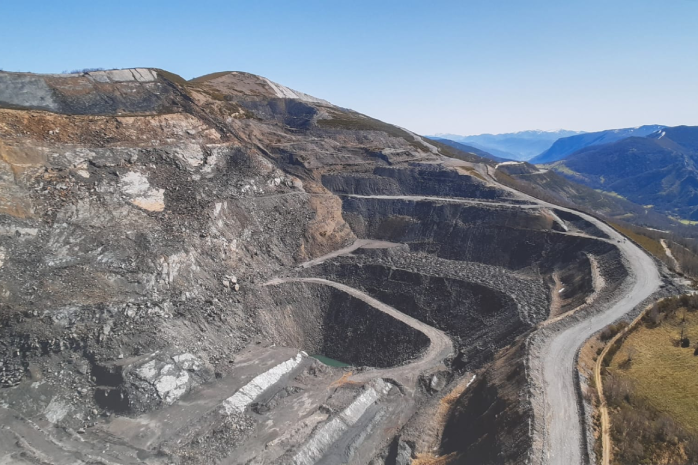 Vista de la mina a cielo abierto Única, en Asturias