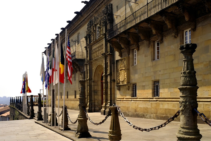 fachada del parador de Santiego