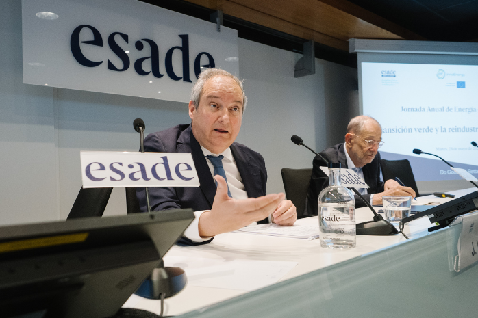 El ministro de Industria y Turismo, Jordi Hereu, durante su intervención en la 12ª Jornada Anual de Energía de ESADE