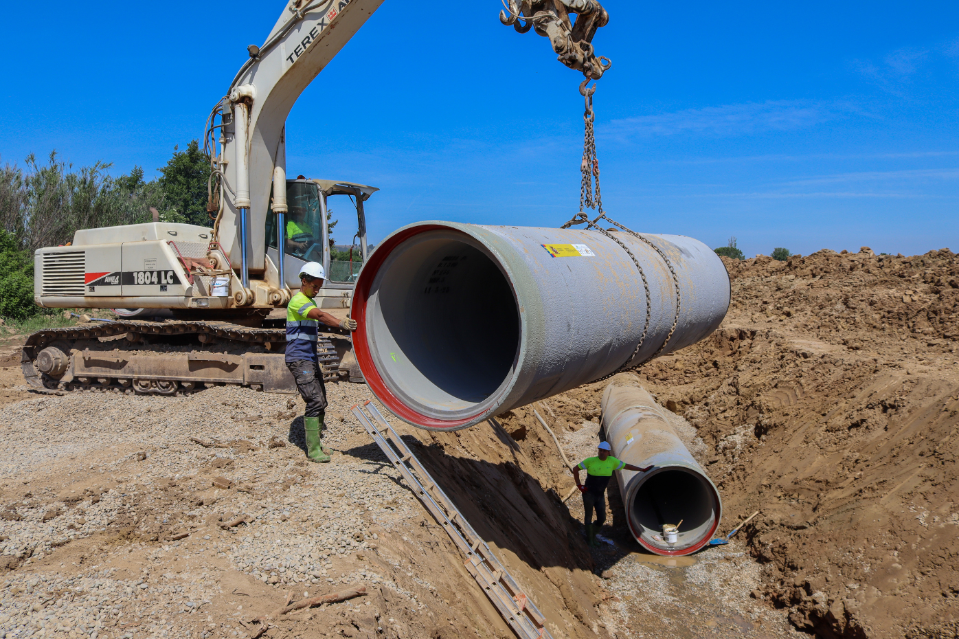 Obras para modernizar los regadíos del Canal de Pinyana, en Lleida.