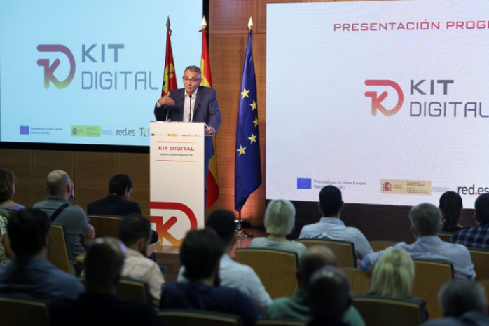 Alberto Martínez Lacambra, director general de Red.es, durante la presentación del Kit Digital en Valladolid