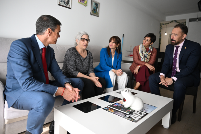 El presidente del Gobierno, Pedro S&aacute;nchez, ha visitado este martes, en Vitoria-Gasteiz