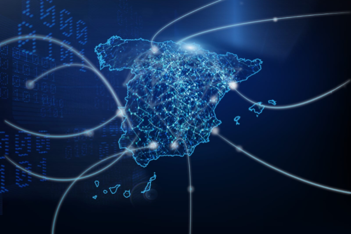 Idealizaci&oacute;n de un mapa de Espa&ntilde;a con conexiones digitales