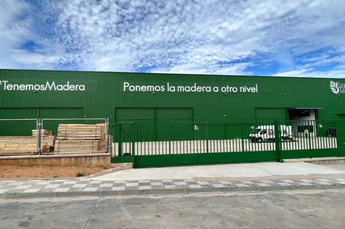fachada de la empresa